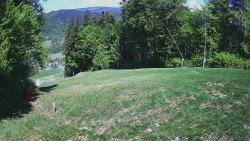 Prostřední část sjezdovky a snowpark