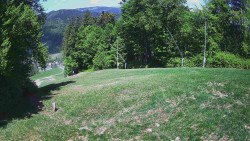 Prostřední část sjezdovky a snowpark