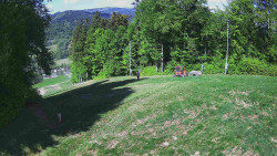 Prostřední část sjezdovky a snowpark