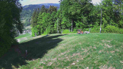 Prostřední část sjezdovky a snowpark