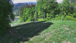 Prostřední část sjezdovky a snowpark