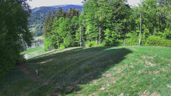 Prostřední část sjezdovky a snowpark