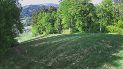 Prostřední část sjezdovky a snowpark