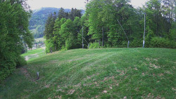 Prostřední část sjezdovky a snowpark