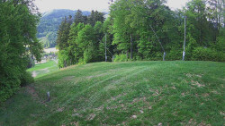 Prostřední část sjezdovky a snowpark