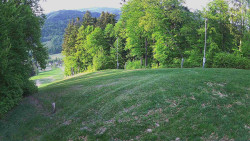 Prostřední část sjezdovky a snowpark