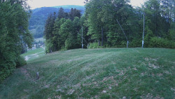 Prostřední část sjezdovky a snowpark