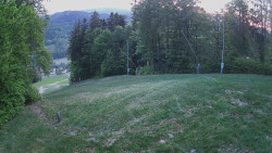 Prostřední část sjezdovky a snowpark