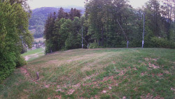 Prostřední část sjezdovky a snowpark