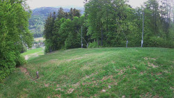 Prostřední část sjezdovky a snowpark