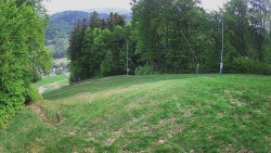 Prostřední část sjezdovky a snowpark