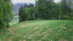Prostřední část sjezdovky a snowpark