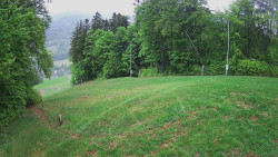 Prostřední část sjezdovky a snowpark