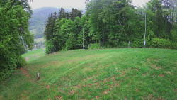 Prostřední část sjezdovky a snowpark