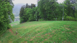 Prostřední část sjezdovky a snowpark