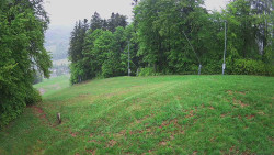Prostřední část sjezdovky a snowpark