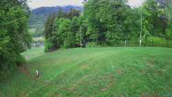 Prostřední část sjezdovky a snowpark