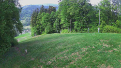 Prostřední část sjezdovky a snowpark