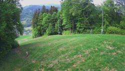 Prostřední část sjezdovky a snowpark