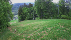 Prostřední část sjezdovky a snowpark