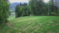 Prostřední část sjezdovky a snowpark