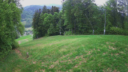 Prostřední část sjezdovky a snowpark