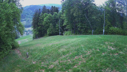 Prostřední část sjezdovky a snowpark