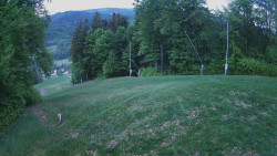 Prostřední část sjezdovky a snowpark