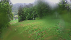 Prostřední část sjezdovky a snowpark