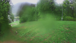 Prostřední část sjezdovky a snowpark