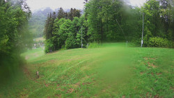 Prostřední část sjezdovky a snowpark