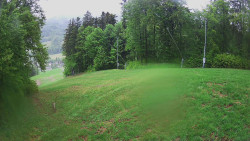 Prostřední část sjezdovky a snowpark
