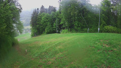 Prostřední část sjezdovky a snowpark