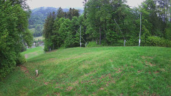 Prostřední část sjezdovky a snowpark