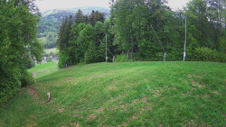 Prostřední část sjezdovky a snowpark