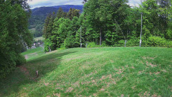 Prostřední část sjezdovky a snowpark