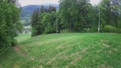 Prostřední část sjezdovky a snowpark