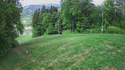 Prostřední část sjezdovky a snowpark