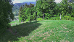 Prostřední část sjezdovky a snowpark