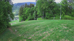 Prostřední část sjezdovky a snowpark