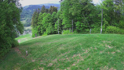 Prostřední část sjezdovky a snowpark