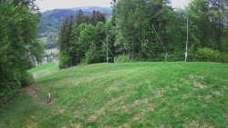 Prostřední část sjezdovky a snowpark