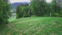 Prostřední část sjezdovky a snowpark