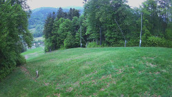 Prostřední část sjezdovky a snowpark