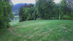Prostřední část sjezdovky a snowpark