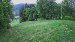 Prostřední část sjezdovky a snowpark