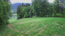 Prostřední část sjezdovky a snowpark