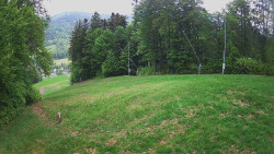 Prostřední část sjezdovky a snowpark