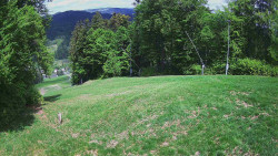 Prostřední část sjezdovky a snowpark