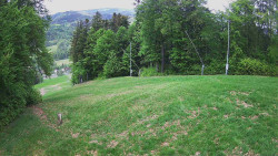 Prostřední část sjezdovky a snowpark